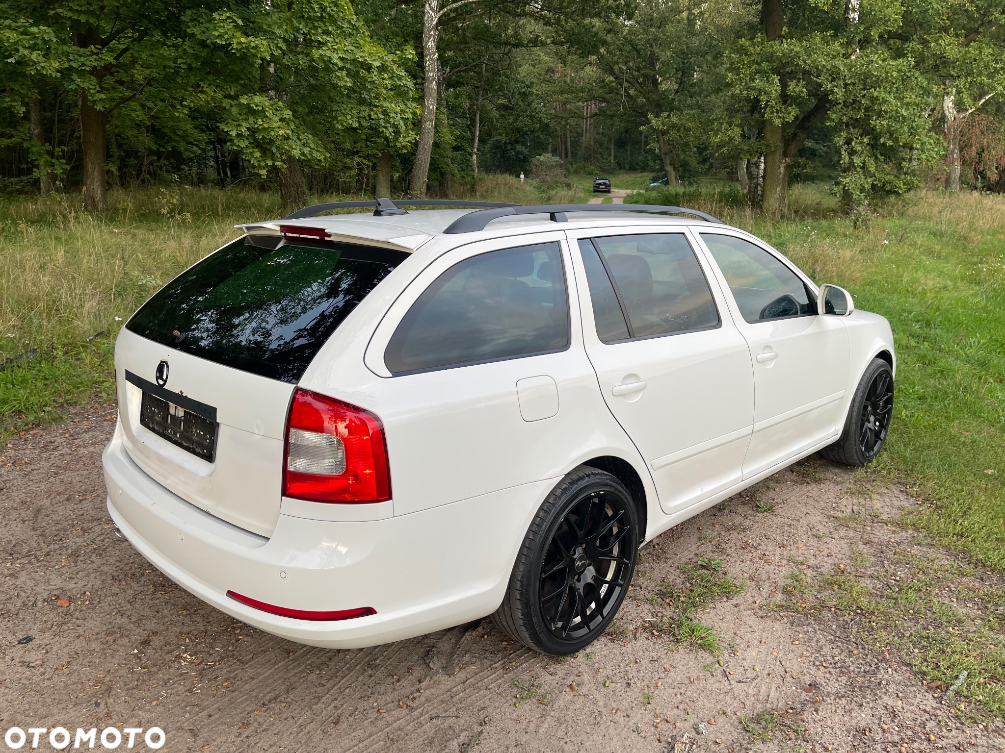 Skoda Octavia Combi 2.0 TDI DPF RS - 7