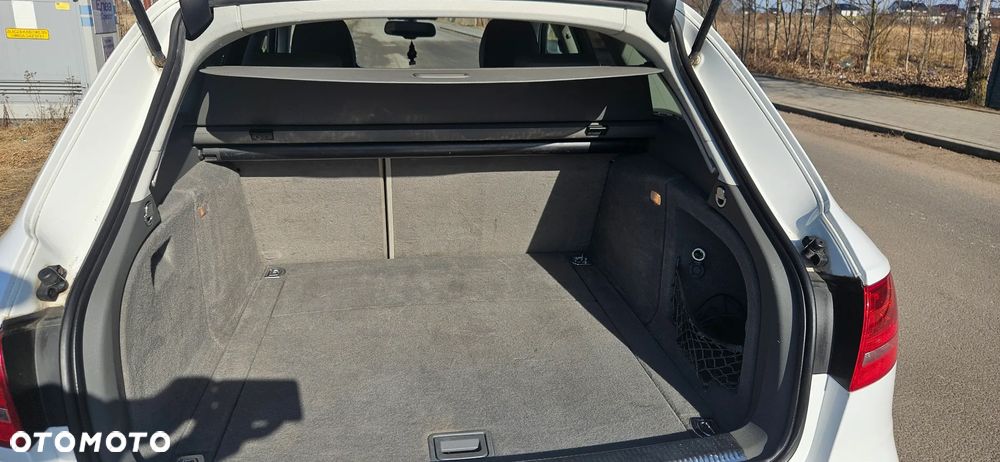 Audi A4 Avant 2.0 TDI DPF multitronic Ambiente - 10