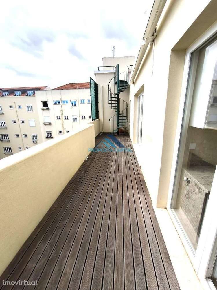 Apartamento T4 – 2 Salas - Terraço - Grande imagem: 2/53