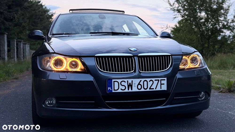 BMW Seria 3 - 1
