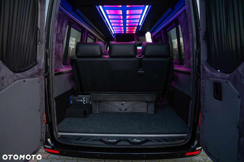 Mercedes-Benz Sprinter 907.235 - 27