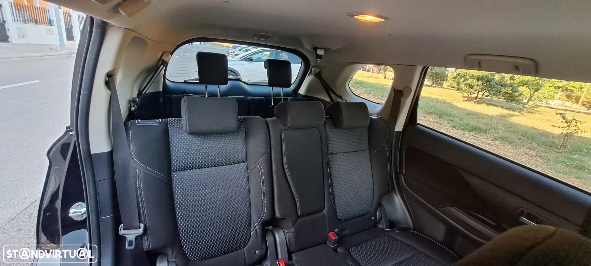 Mitsubishi Outlander 2.0 Kaiteki CVT - 13