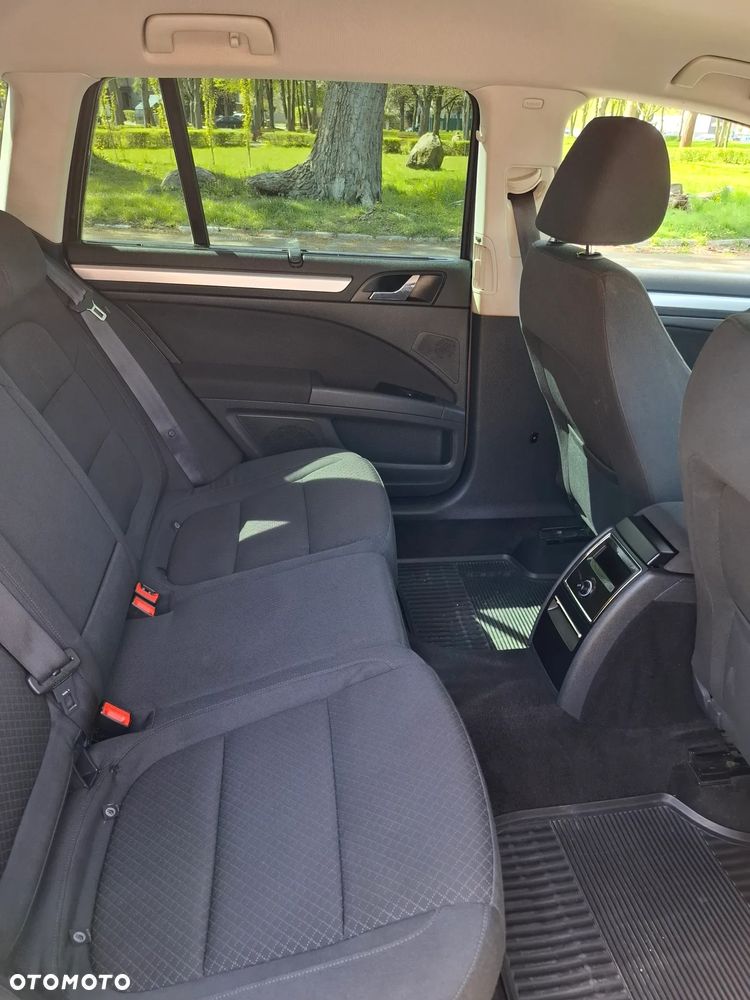Skoda Superb 2.0 TDI 4x4 Elegance DSG - 11