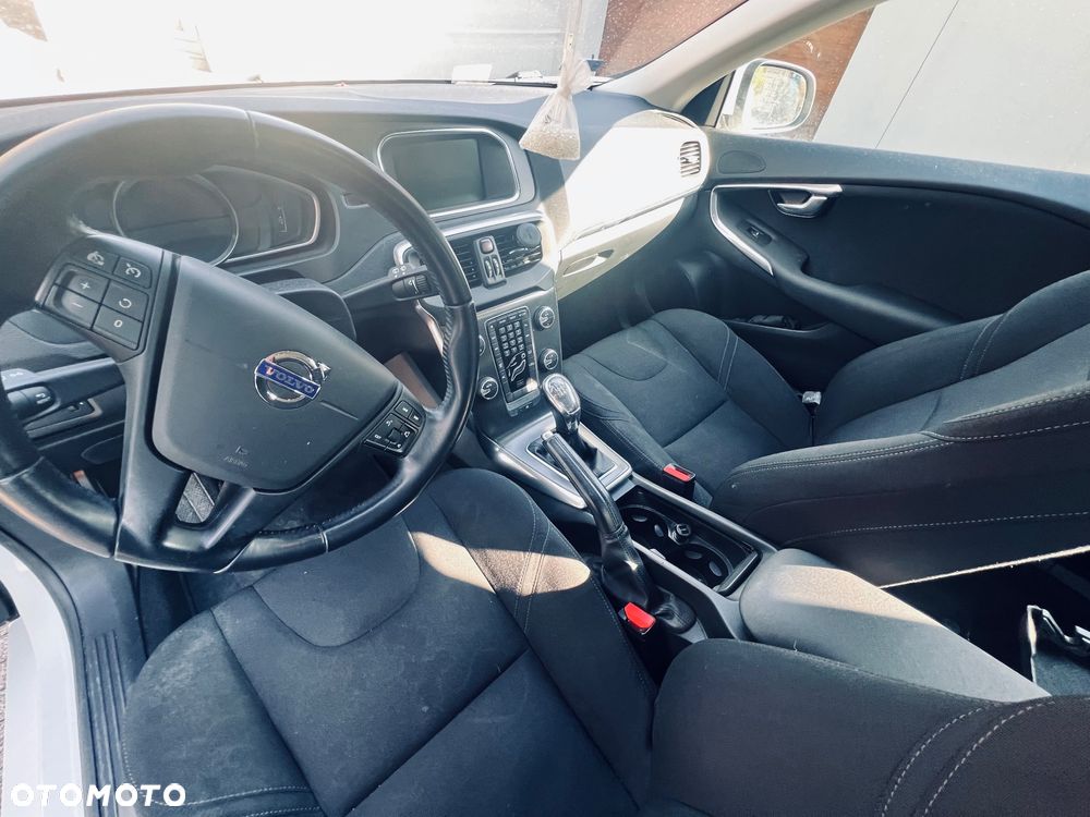 Volvo V40 D2 - 7