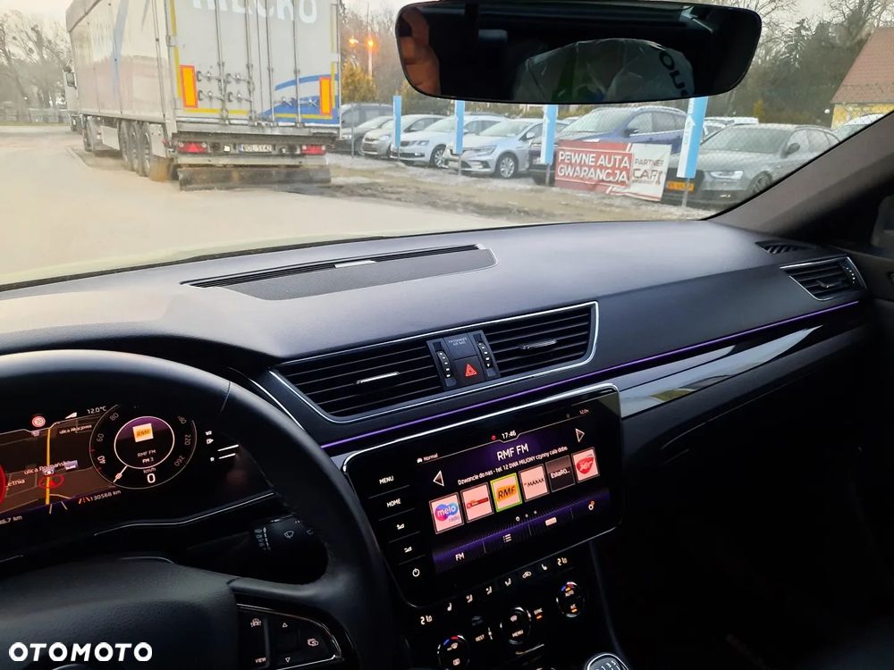 Skoda Superb 1.5 TSI L&K - 32