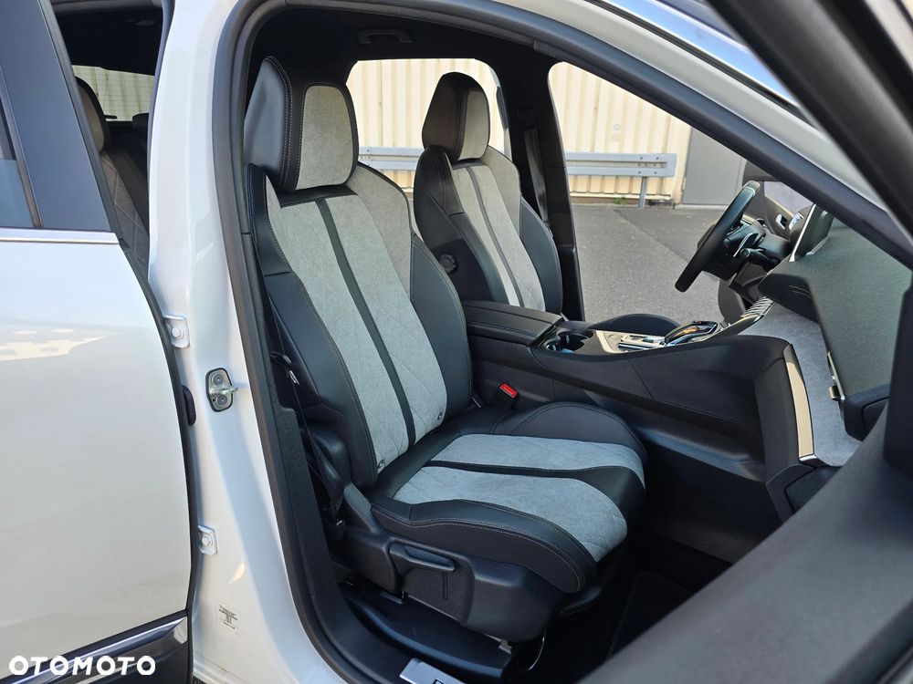 Peugeot 3008 1.6 PureTech HYbrid4 GT Line S&S EAT8 - 20