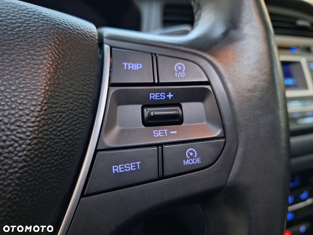 Hyundai i20 1.4 YES Gold - 30