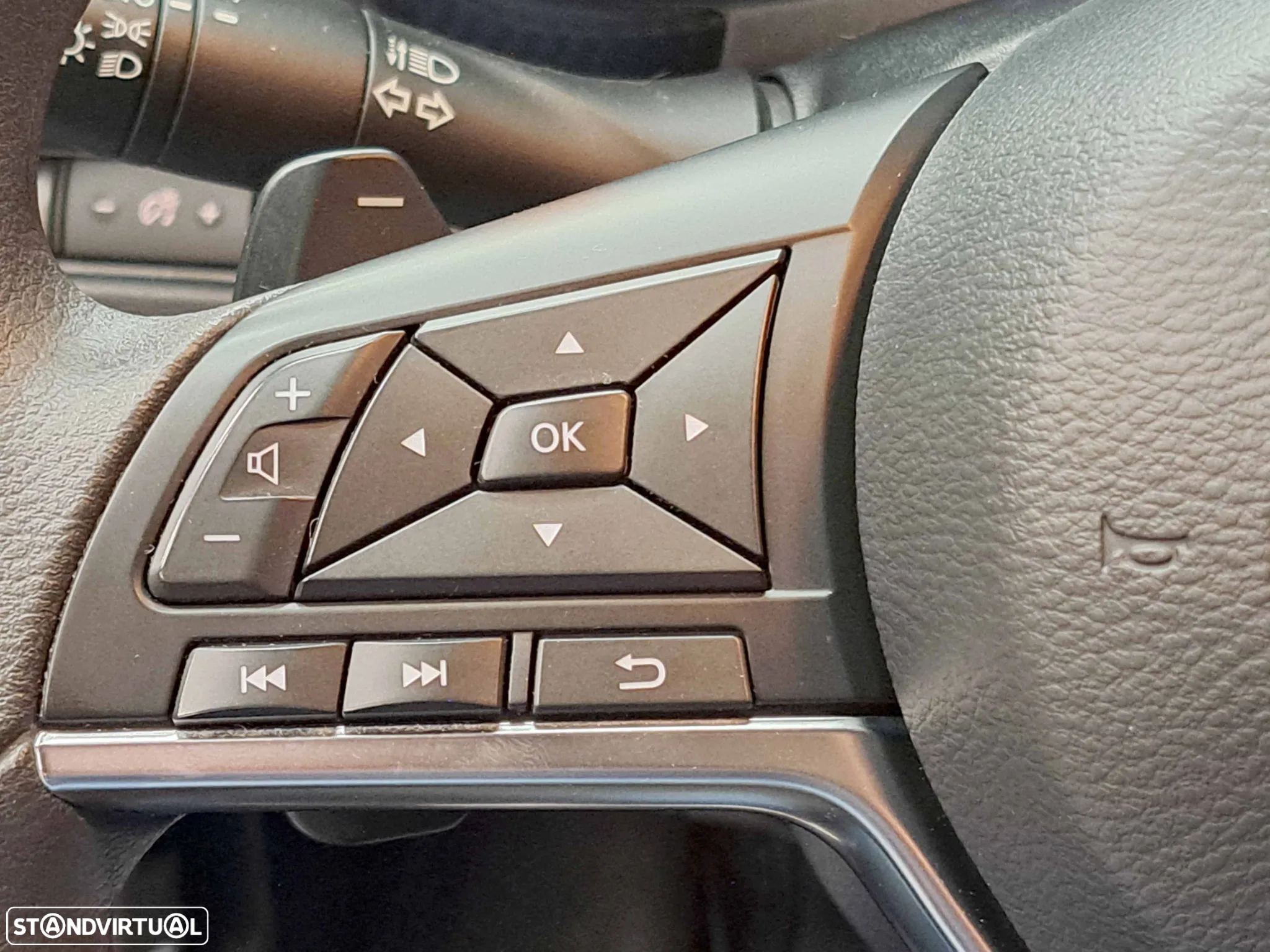 Nissan Juke 1.0 DIG-T Acenta DCT - 8