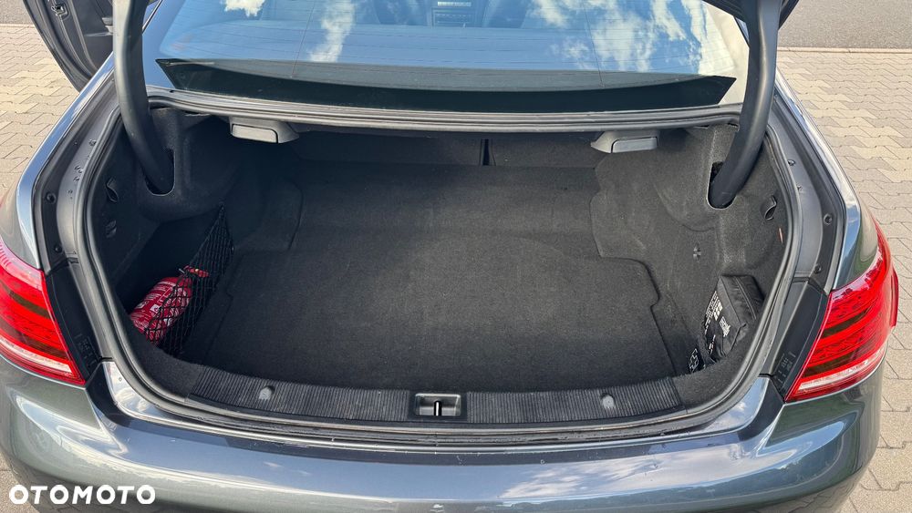 Mercedes-Benz Klasa E 220 (BlueTEC) d 9G-TRONIC - 6