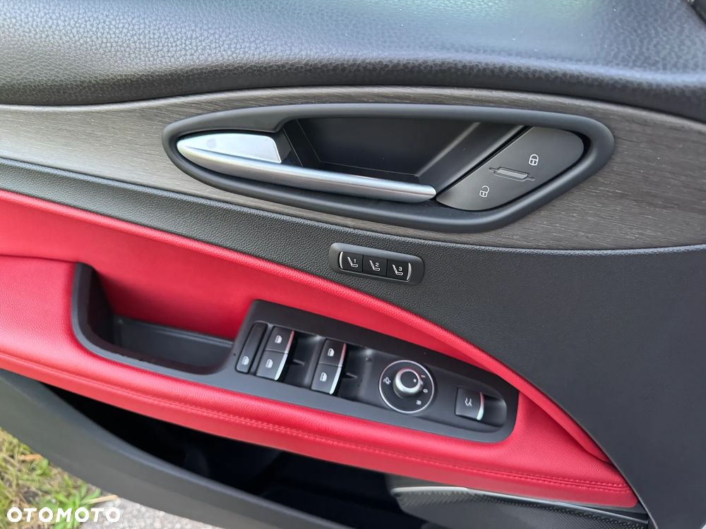 Alfa Romeo Stelvio 2.0 Turbo 16V AT8-Q4 Ti - 28