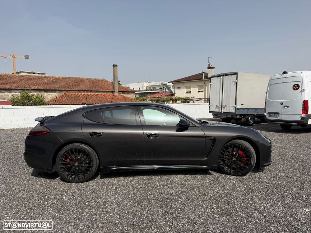 Porsche Panamera Turbo PDK - 27