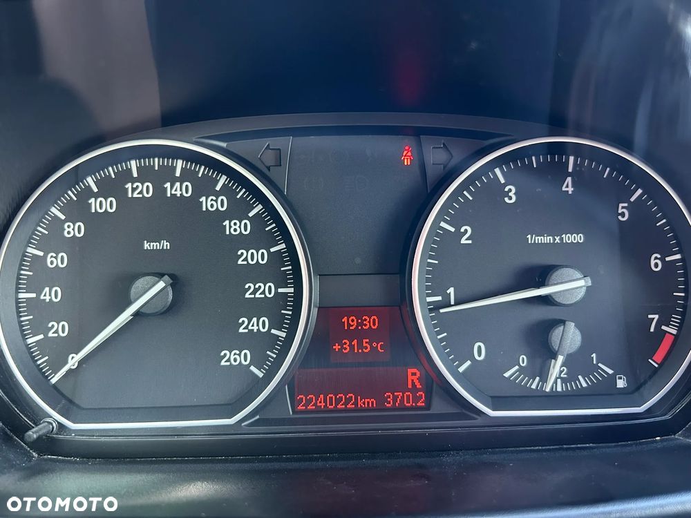 BMW Seria 1 - 22