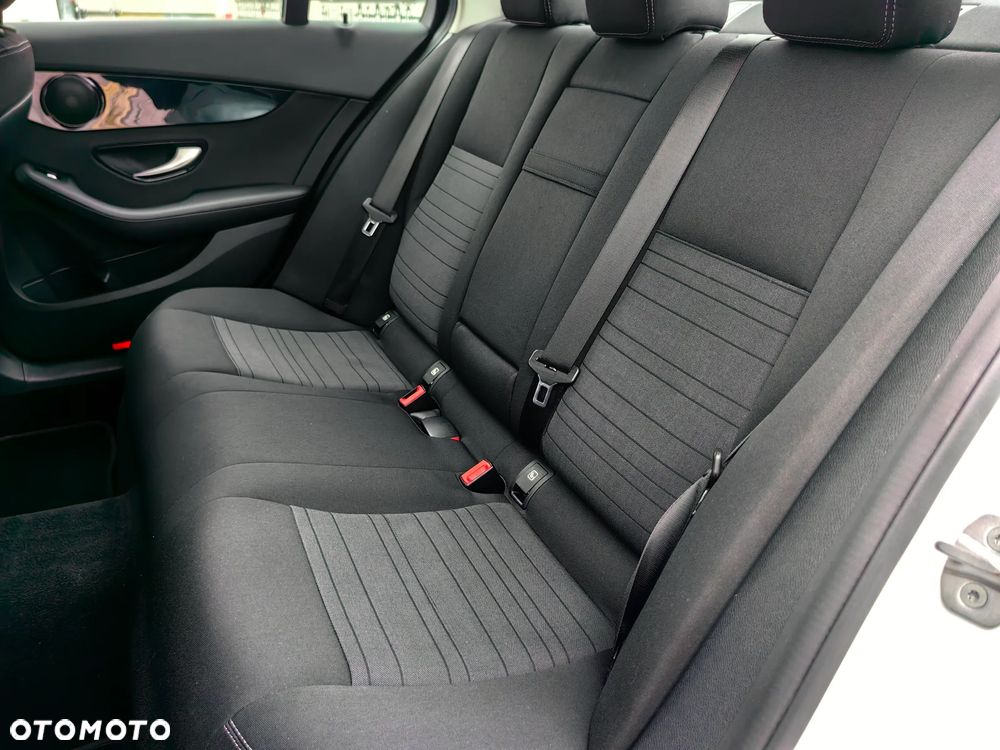 Mercedes-Benz Klasa C 160 Business Edition 9G-TRONIC - 14