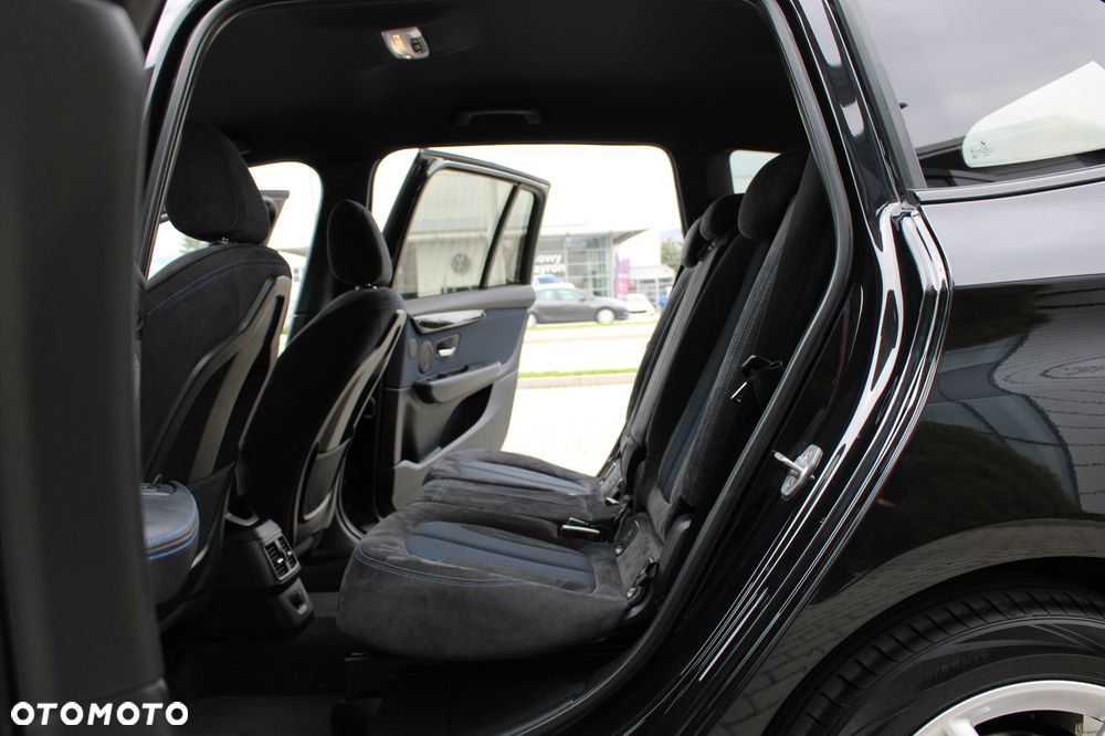 BMW Seria 2 220d xDrive Sport-Aut M Sport - 22