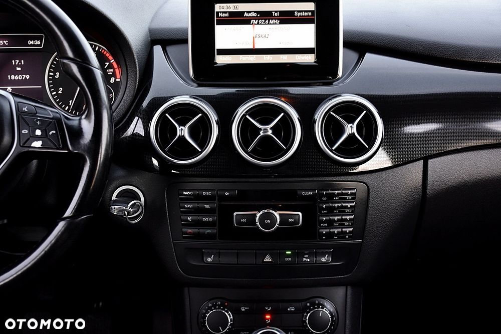 Mercedes-Benz Klasa B 180 BlueEFFICIENCY Edition Style - 20