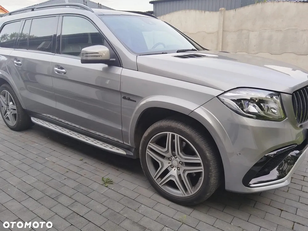Mercedes-Benz GL 350 BlueTec 4-Matic - 4