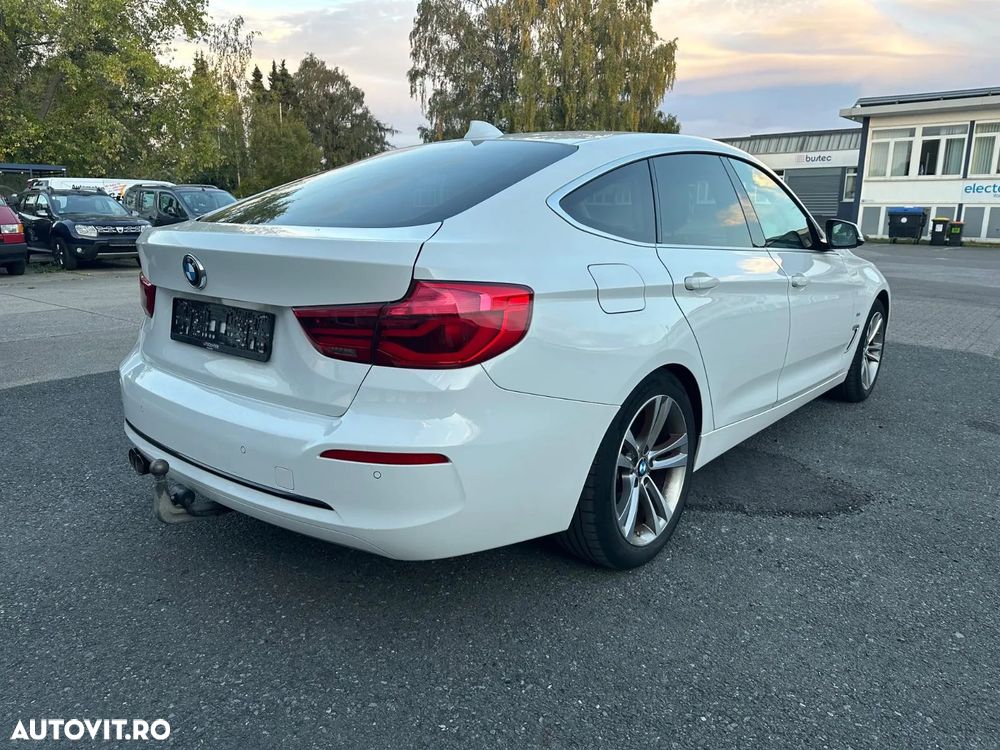 BMW Seria 3 320d Aut. Sport Line - 4