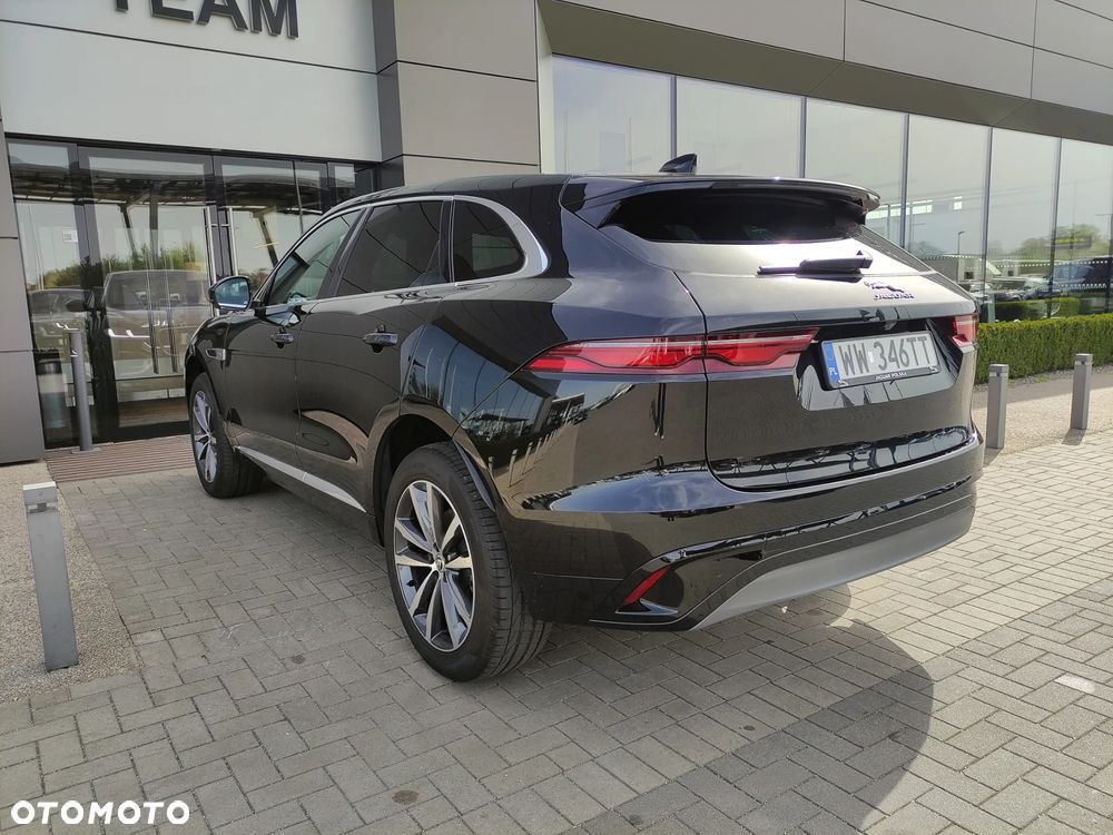 Jaguar F-Pace - 9