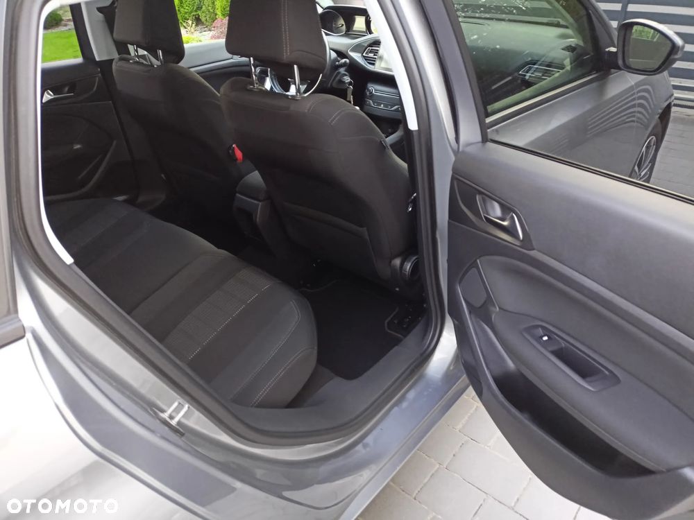 Peugeot 308 1.6 BlueHDi Active S&S - 9