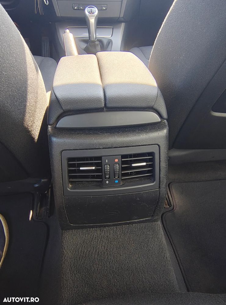 BMW Seria 3 325d - 9