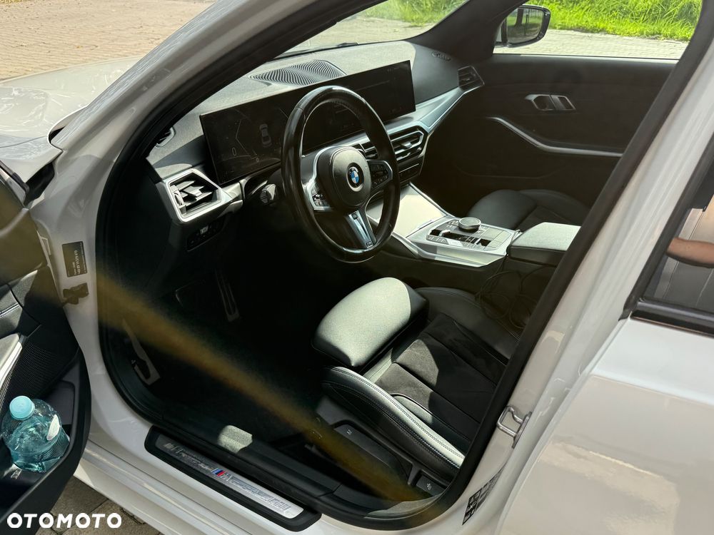 BMW Seria 3 320d xDrive mHEV M Sport sport - 35