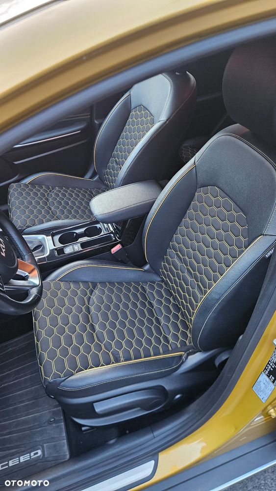Kia XCeed 1.5 T-GDI L Business Line - 9