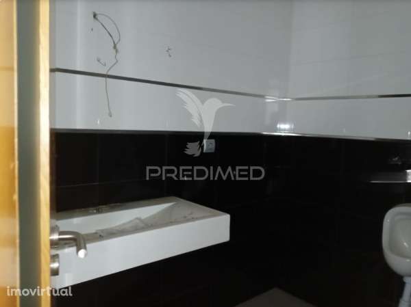 Armazém com Logradouro em Valongo do Vouga, Águeda - Grande imagem: 5/5