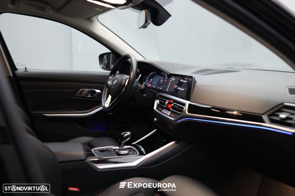 BMW 318 d Line Sport Auto - 25