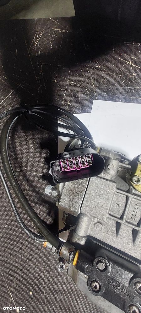 Pompa wtryskowa  vw t4 75 kw 2.5 tdi 074130115B - 4