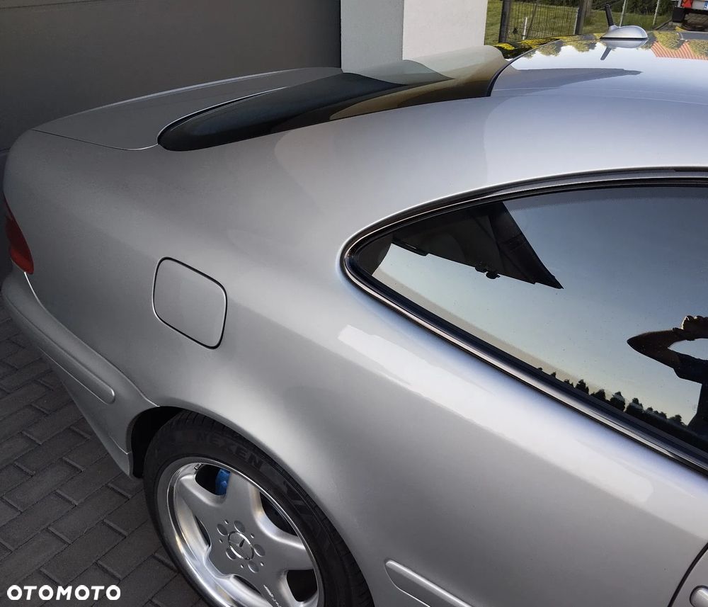 Mercedes-Benz CLK - 12