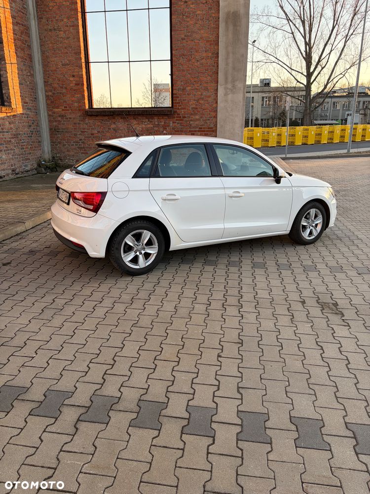 Audi A1 Sportback 1.0 TFSI S tronic - 8