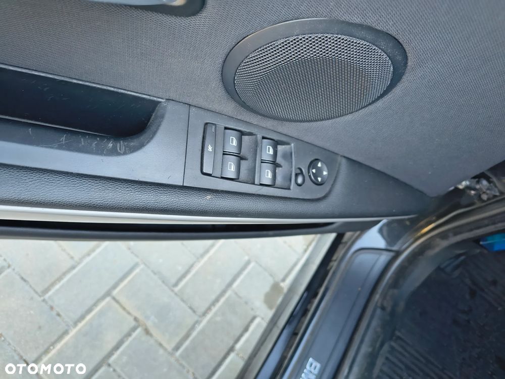BMW Seria 3 - 12