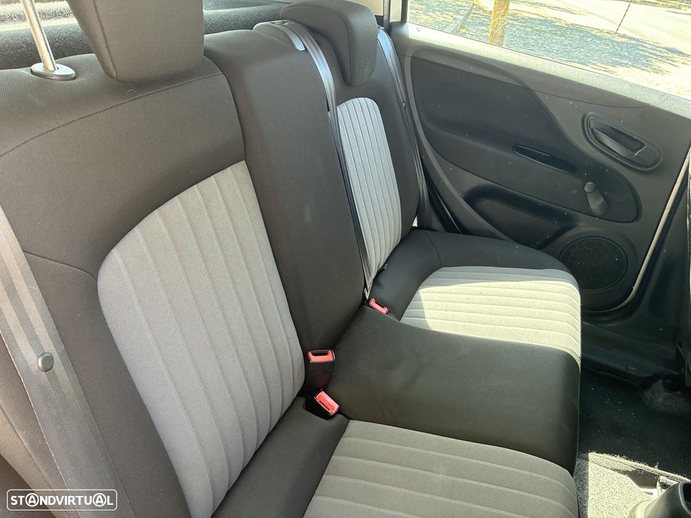 Fiat Punto 1.3 M-Jet Easy S&S - 17