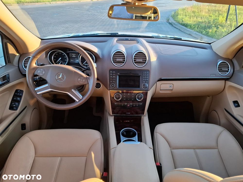 Mercedes-Benz GL 450 4Matic 7G-TRONIC - 8