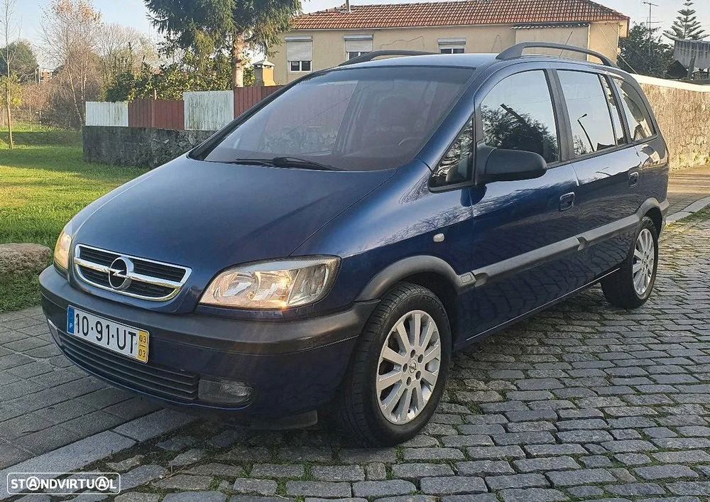 Opel Zafira 2.2 DTI - 1