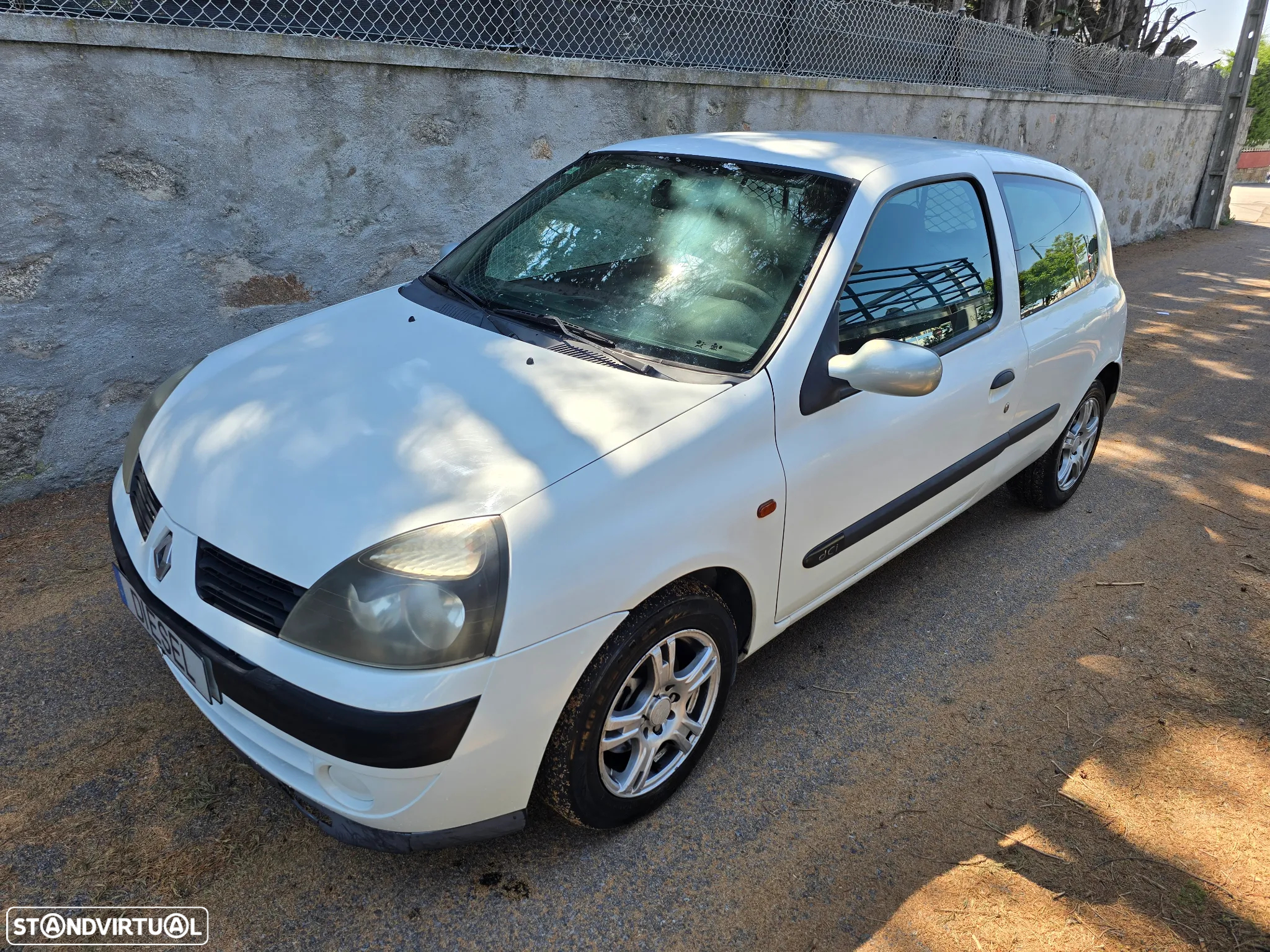 Renault Clio DCI Van - 10