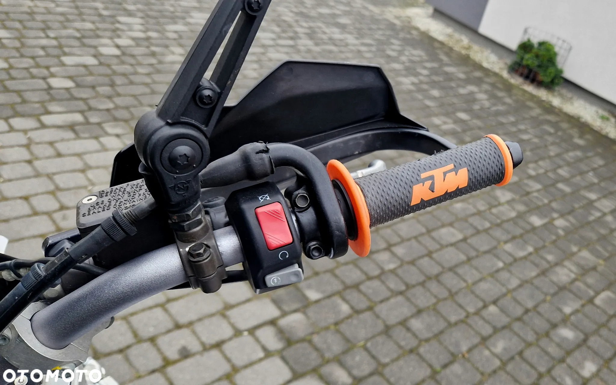 KTM SMC - 12