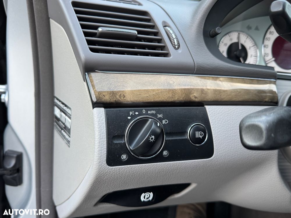 Mercedes-Benz E - 33