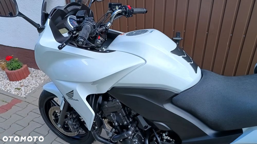 Honda CBF - 28
