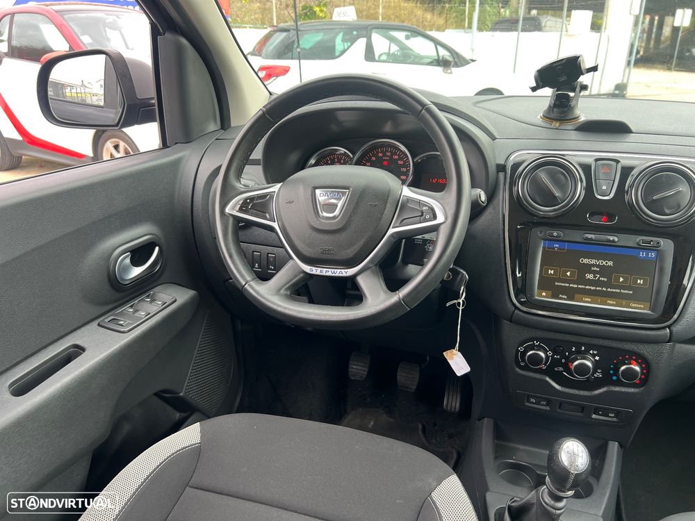 Dacia Lodgy 1.5 Blue dCi Stepway 7L - 19