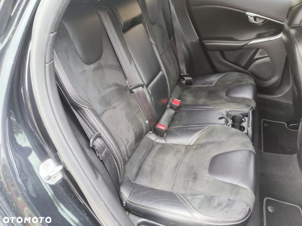 Volvo V40 D4 Drive-E R-Design Summum - 7