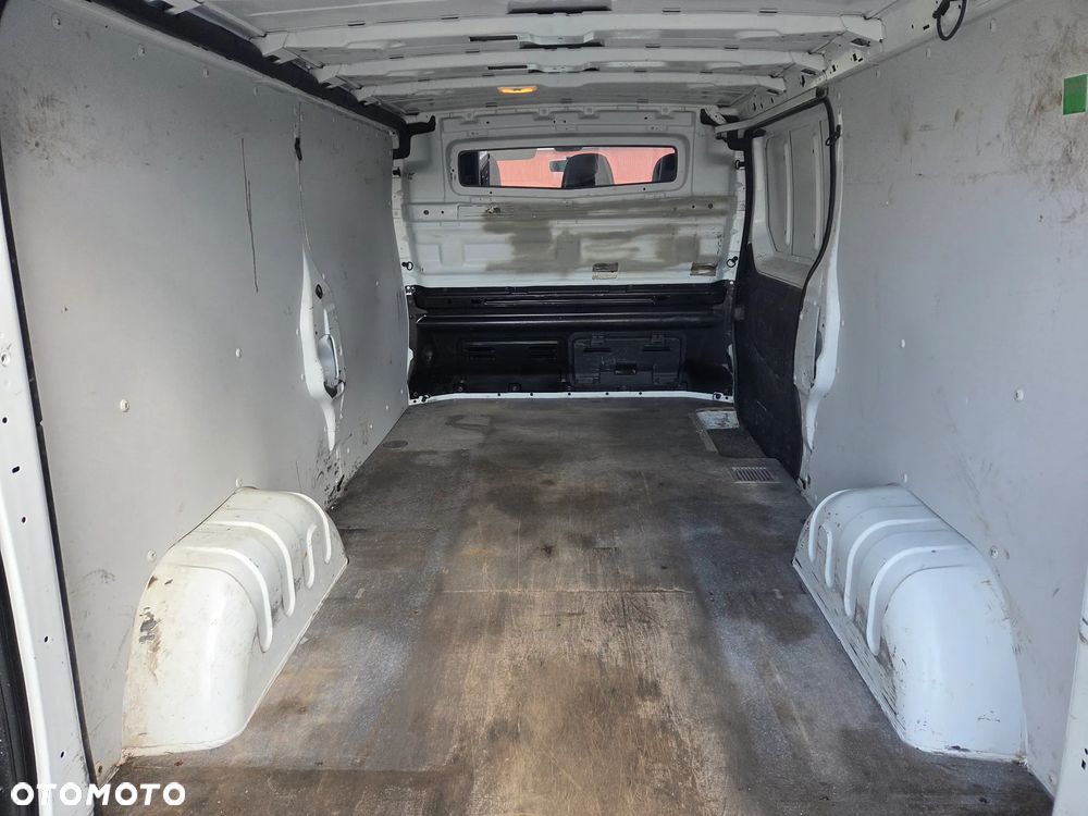 Renault Trafic - 13
