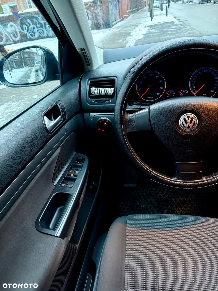 Volkswagen Golf Variant 1.6 Trendline - 24