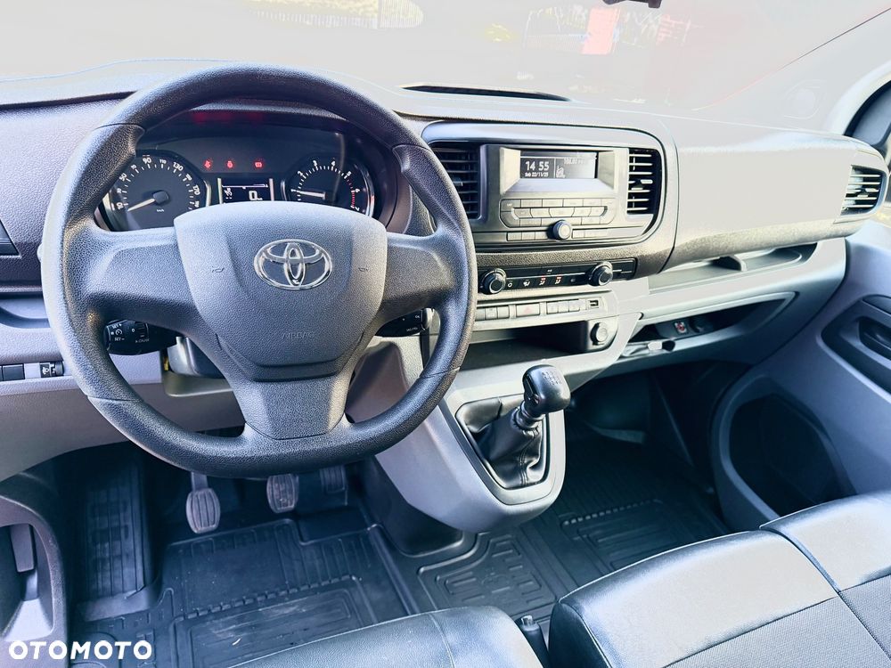 Toyota ProAse - 5
