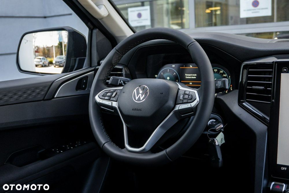Volkswagen Amarok - 30