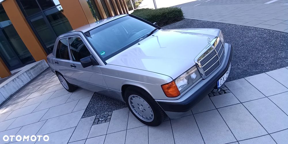 Mercedes-Benz W201 (190) - 31
