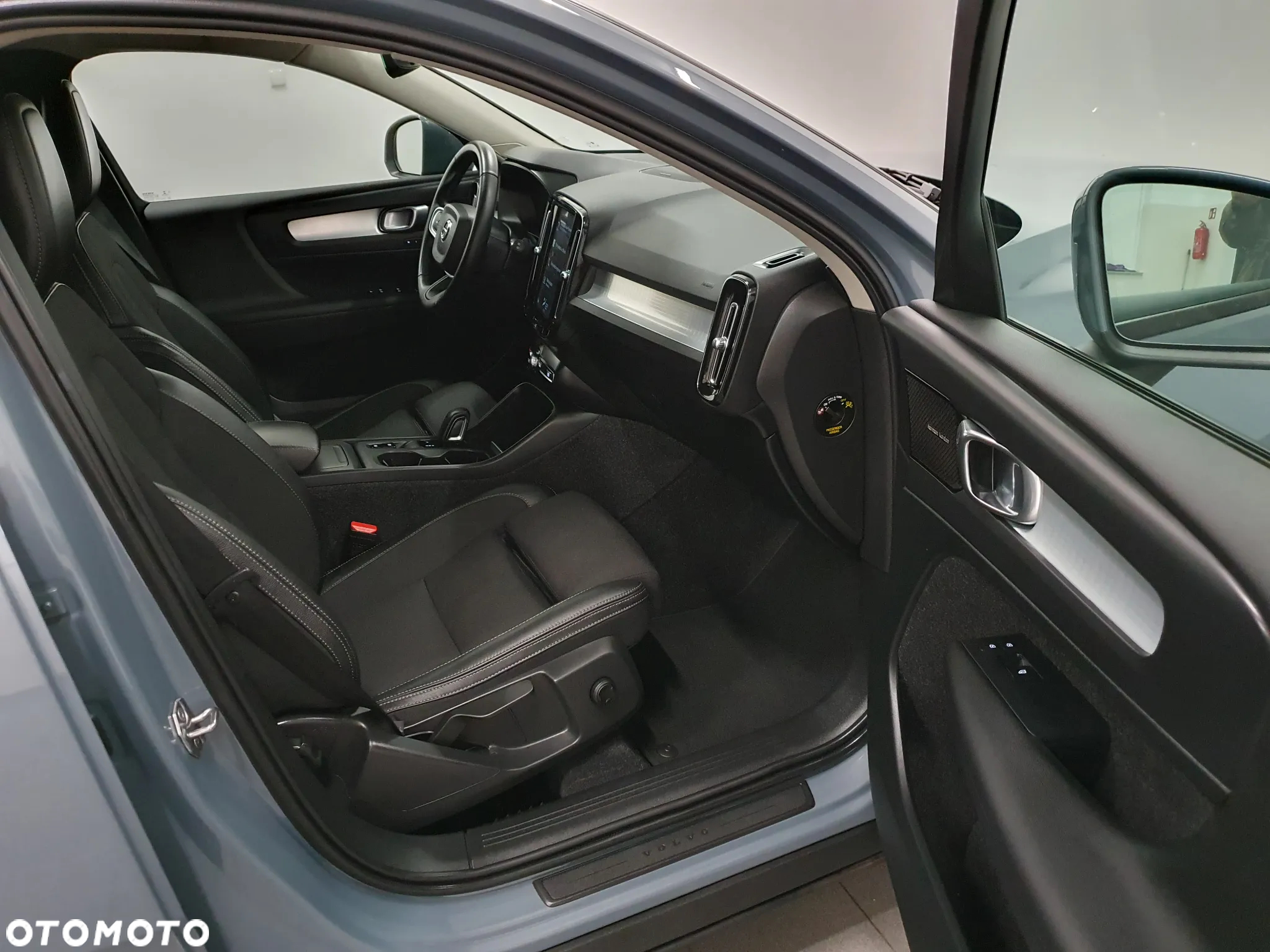 Volvo XC 40 D3 R-Design - 28