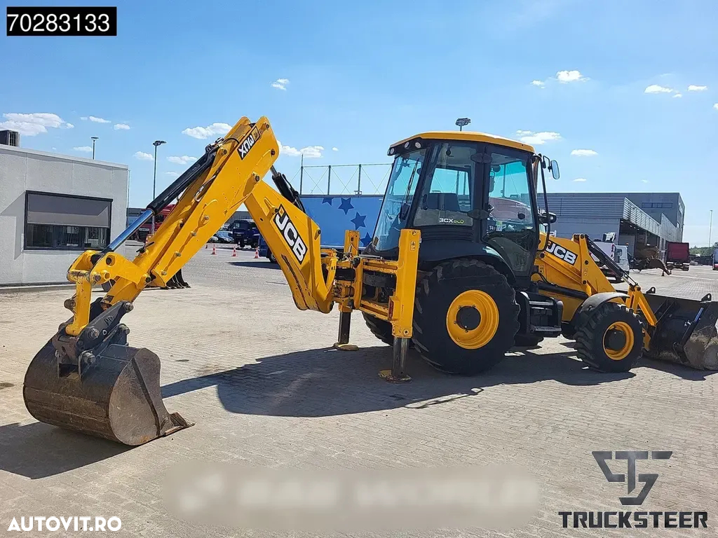 JCB 3CX - 9