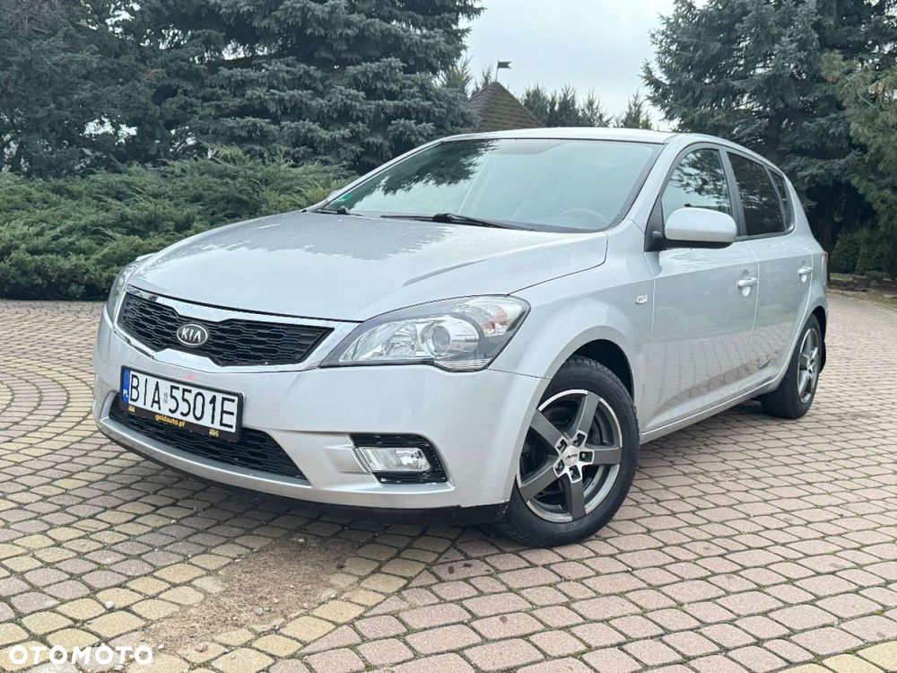 Kia Ceed - 1