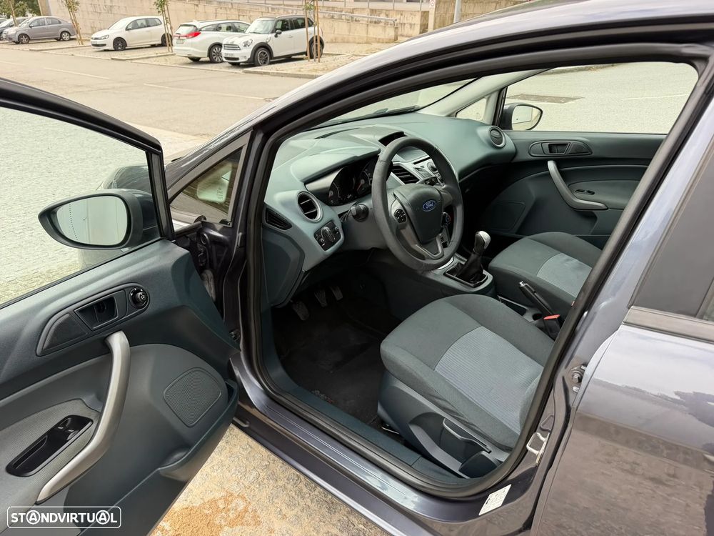 Ford Fiesta 1.4 TDCI Titanium - 5
